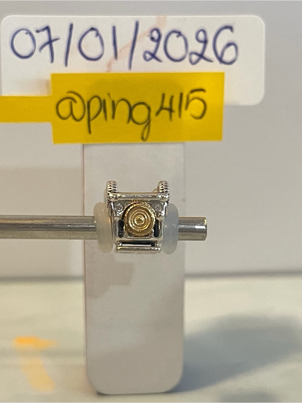 Pandora Two-tone adventure car charm - Picture 3 of 14
